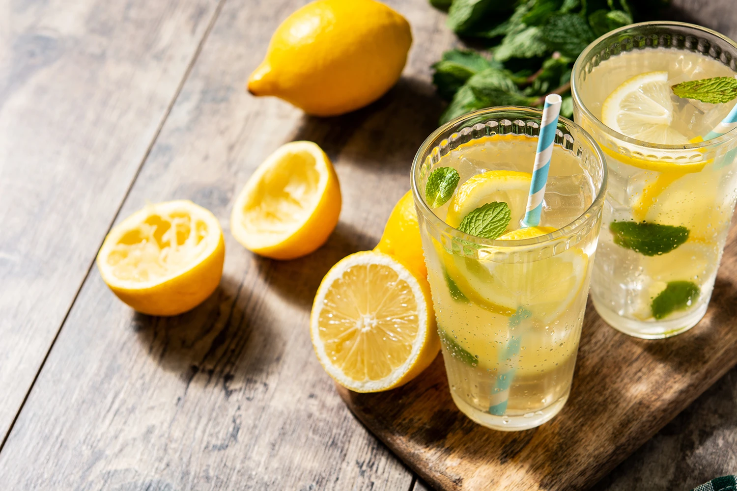 is-lemon-water-good-for-you-reviewology